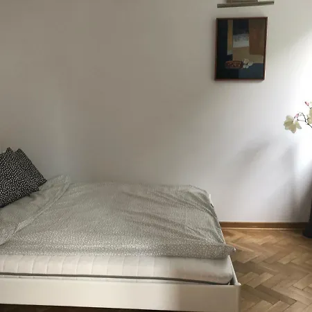 Nina Na Bielanskiej Daire Varşova