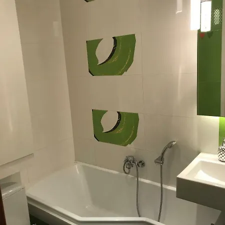 Nina Na Bielanskiej Varşova